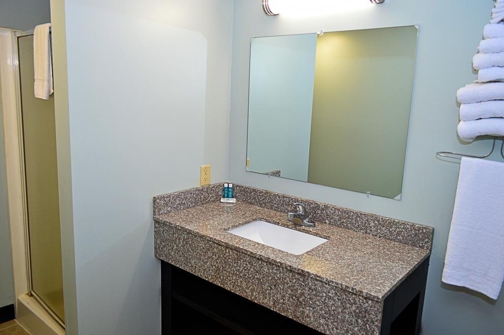 6-shartlesville, Pa Hotel